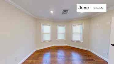 4 BR in Boston