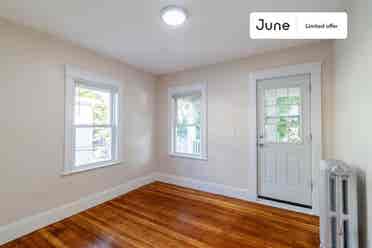 6 BR in Boston