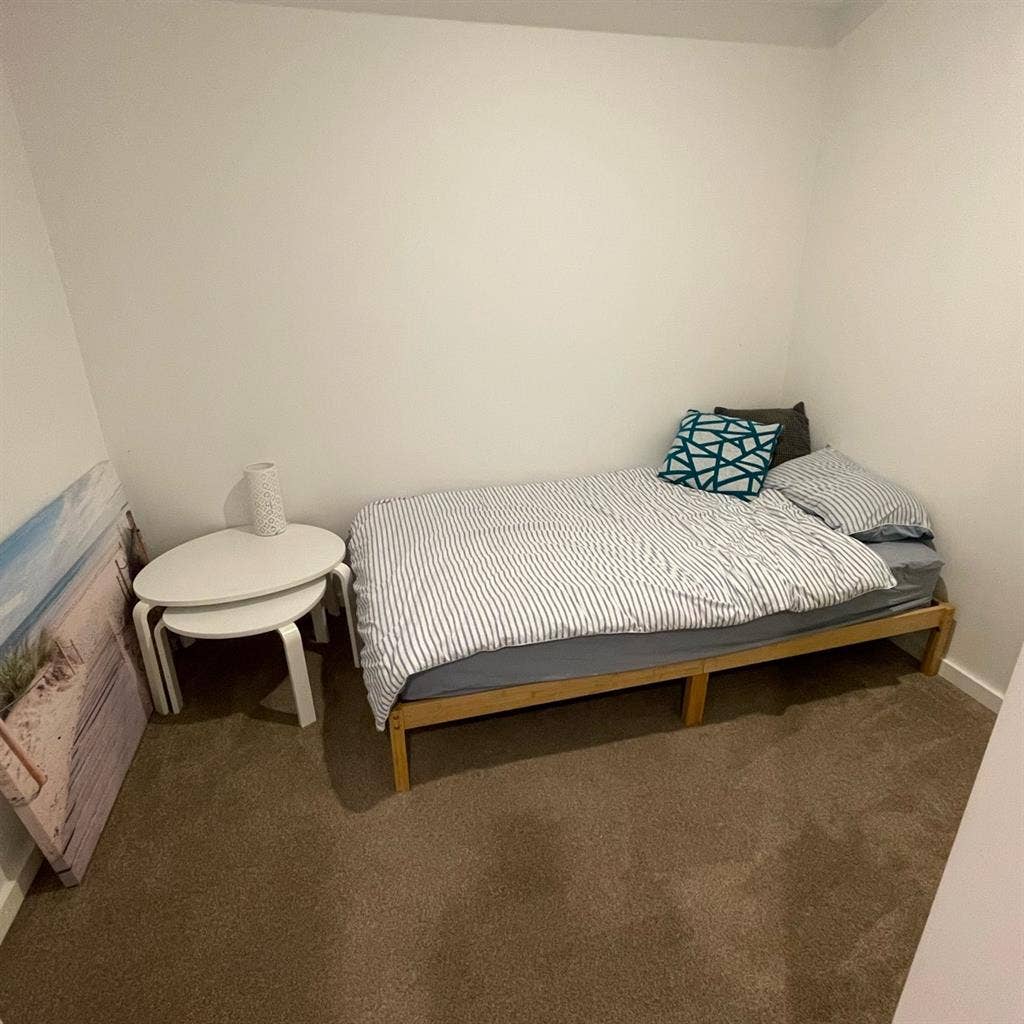 Second room available for female