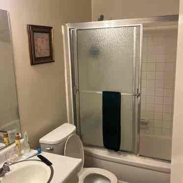 Room for rent Sherman oaks $