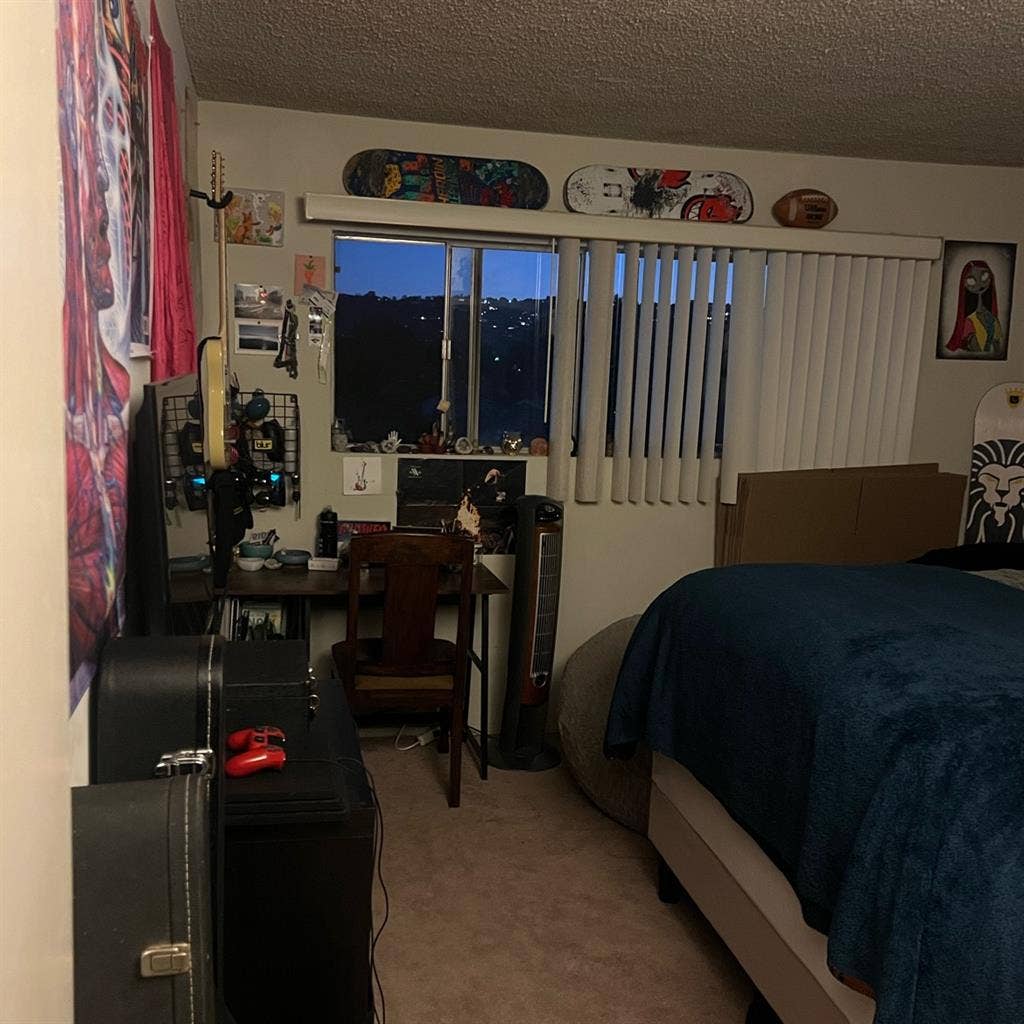 Room for rent Sherman oaks $