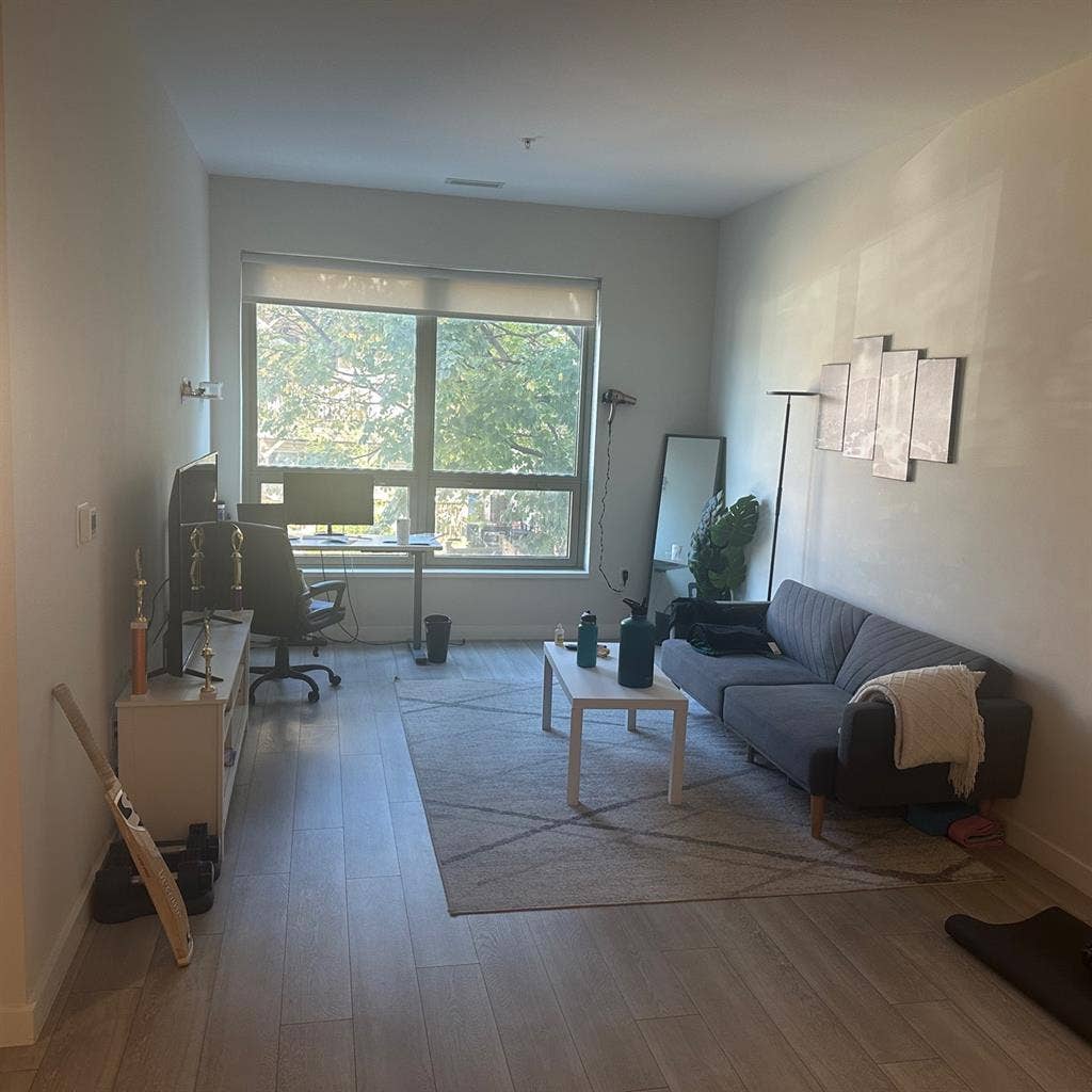 A spacious 1bedroom apartment av