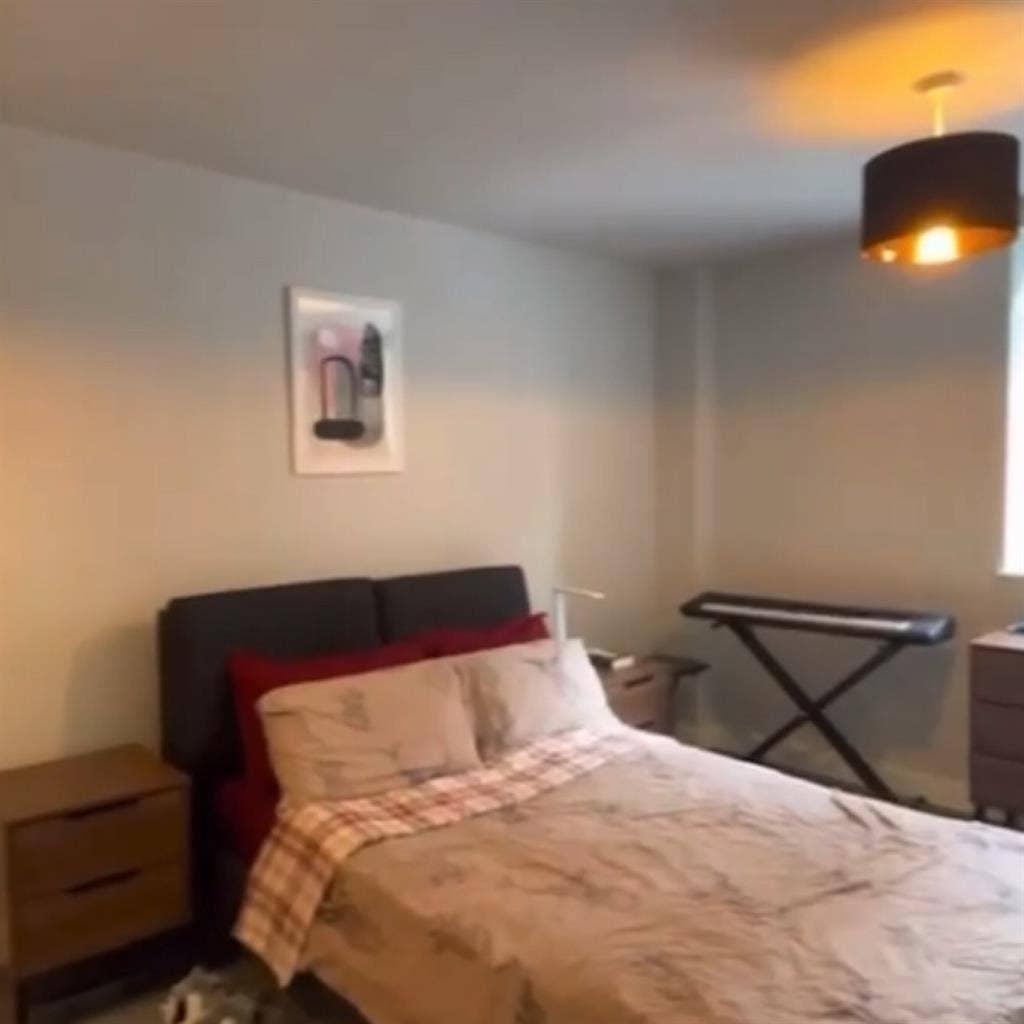 Double Bedroom furnished-Appartment