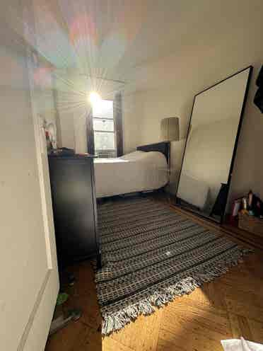 UWS Brownstone long term sublet