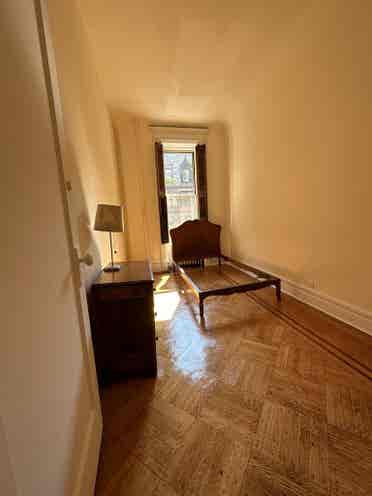 UWS Brownstone long term sublet