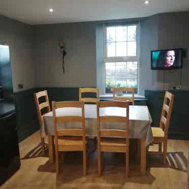 Double room to rent or 1 bed flatt