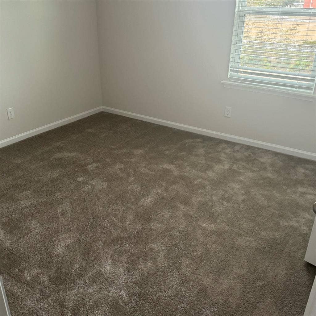 Large room for rent