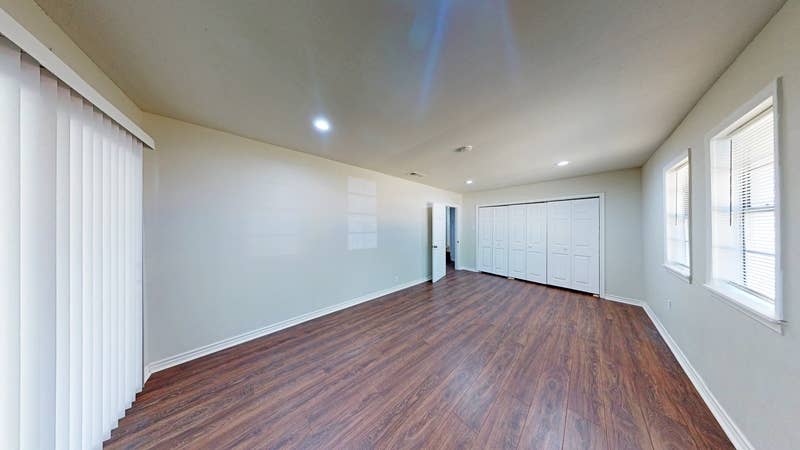 1 BR in Arlington