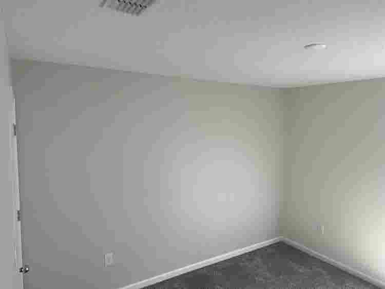 Single room with dedicated bathroom