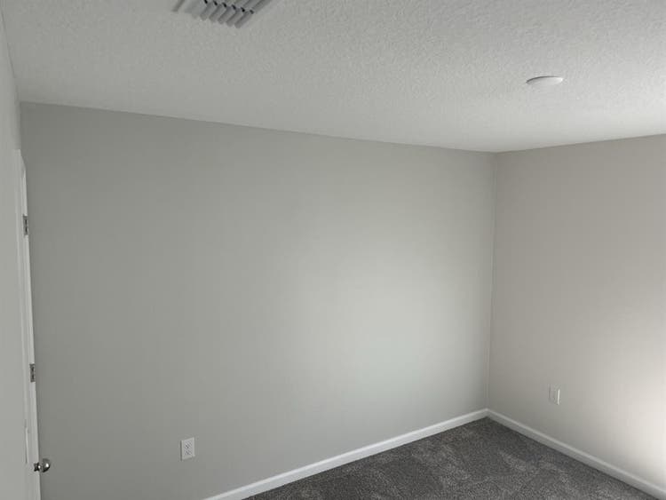 Single room with dedicated bathroom