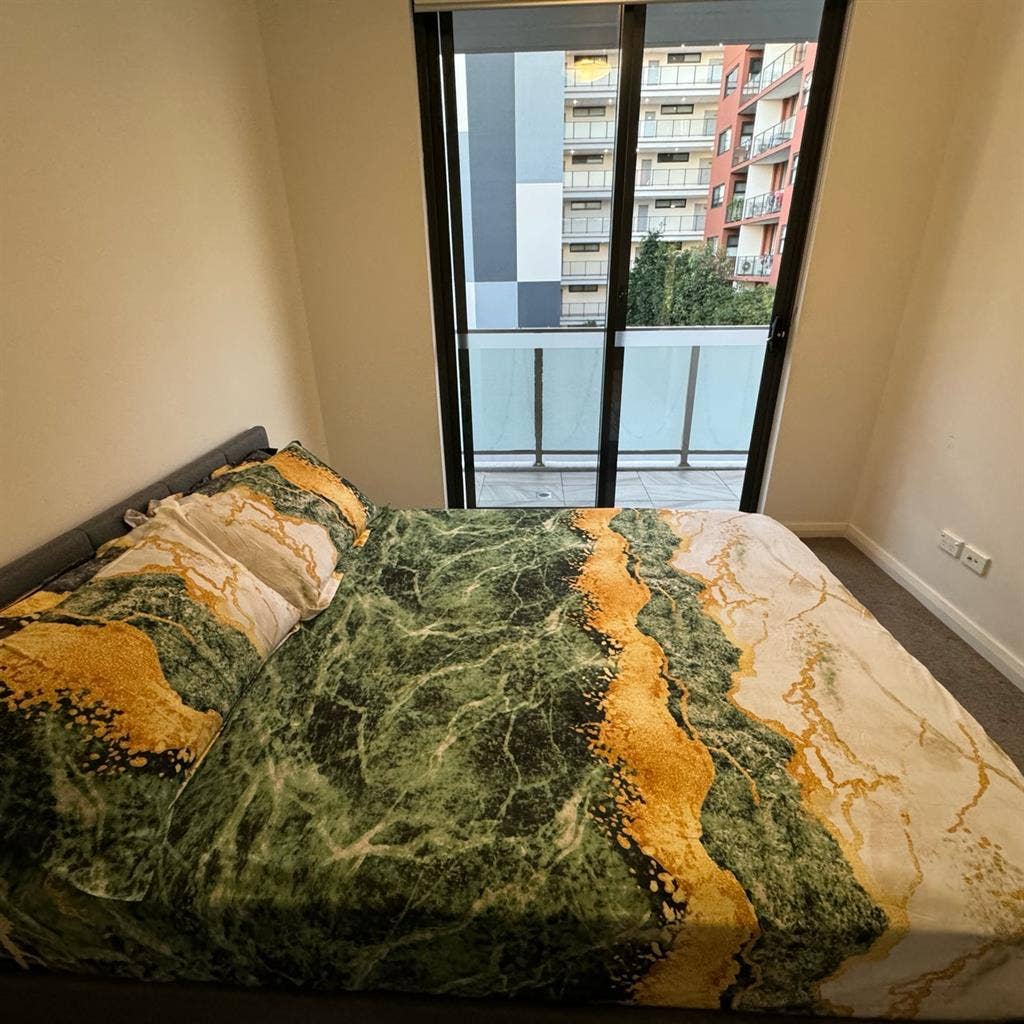 1 room with own bathroom available