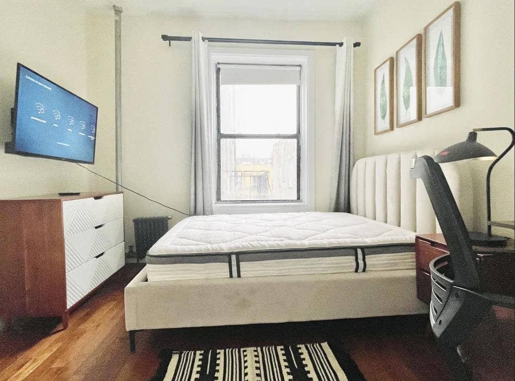 Furnished Room in Crown Heights