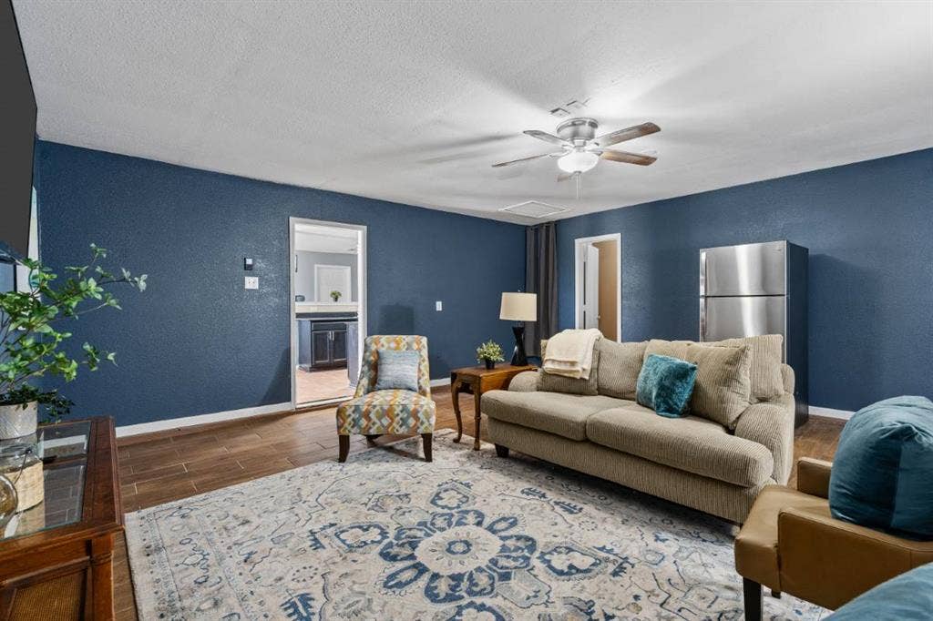 1 BR in DFW