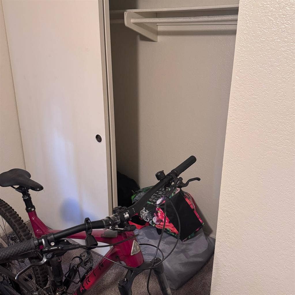 Male 
Roommate Needed North Park