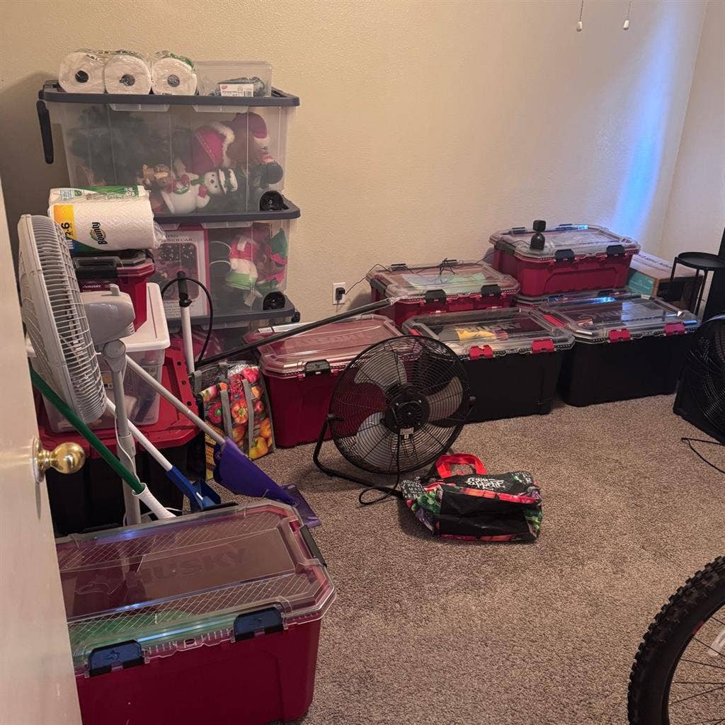 Male 
Roommate Needed North Park