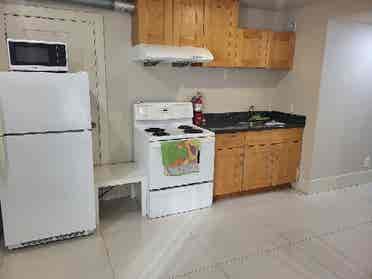 Spacious 2 bedroom basement in Joyc