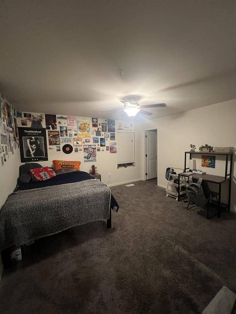 SUBLEASE PRIVATE BEDROOM