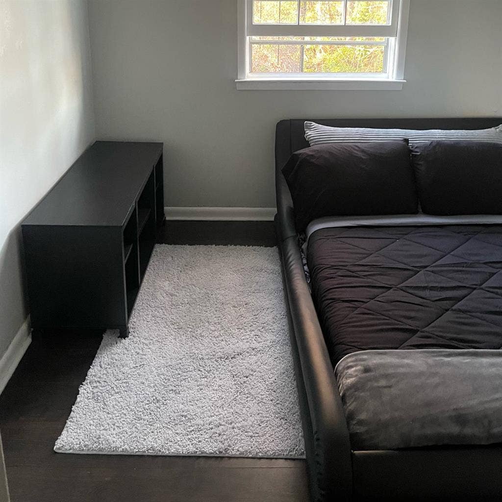 Furnished room with smart Tv 4 rent