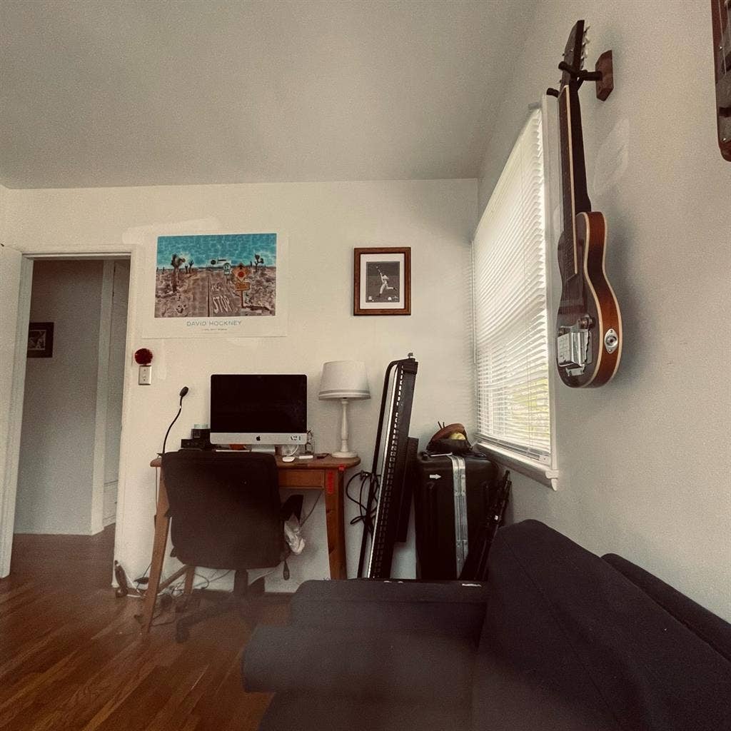 LOOKING FOR JANUARY/FEBRUARY SUBLET