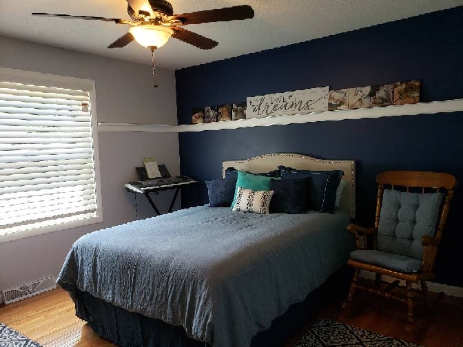 Room for rent in East Forest Park