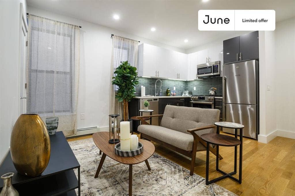 4 BR in New York City