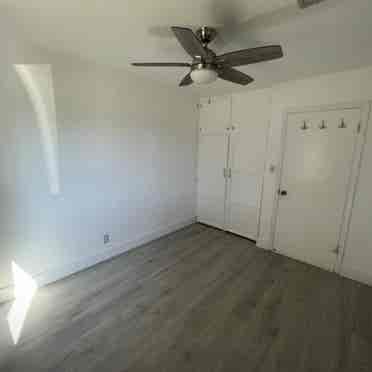 Room for rent in Anaheim