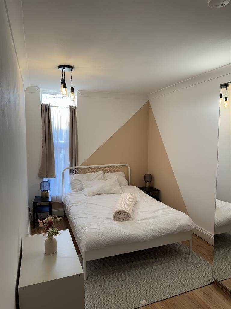 A beautiful double room shared hous