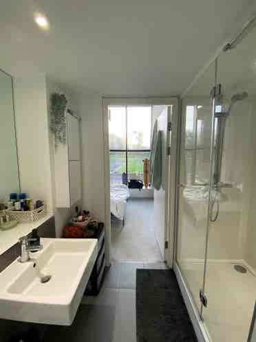 Double ensuite room South Bristol