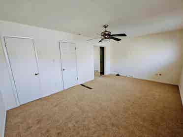 Spacious Master Bedroom for Rent