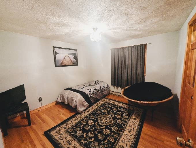 Large room Everett Ma