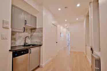 2 Bedroom pad, East Vill