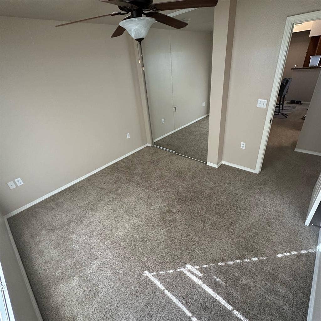 Room For Rent, North Hills!