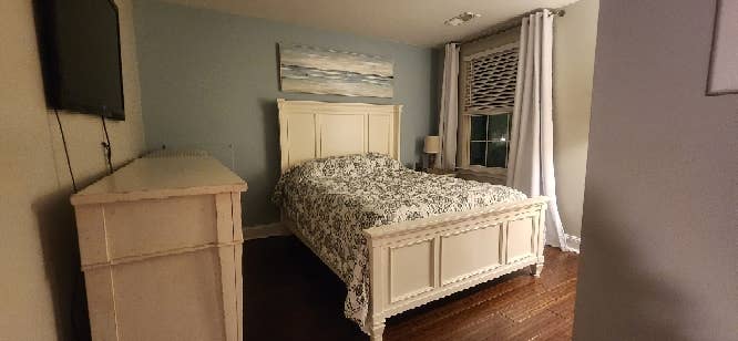 Private queen bedroom, shared bath