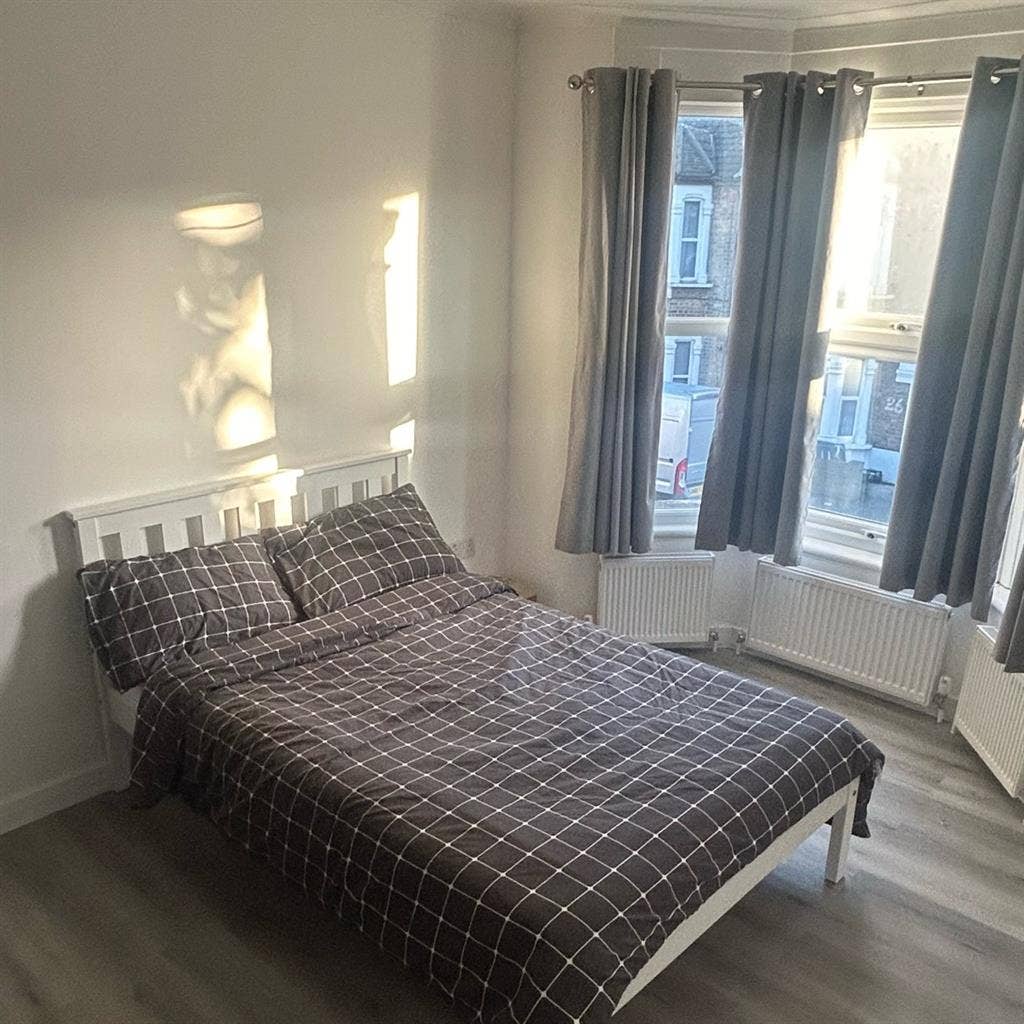 Double room in Canning Town