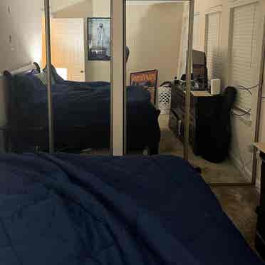 1 private bedroom in townhome