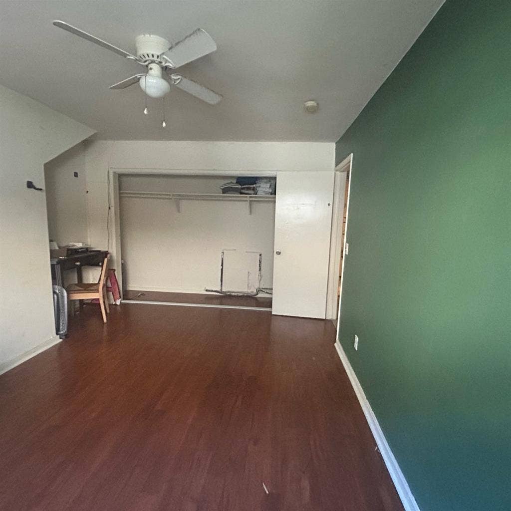 Looking for roommate!