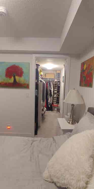 Room for rent in Condo