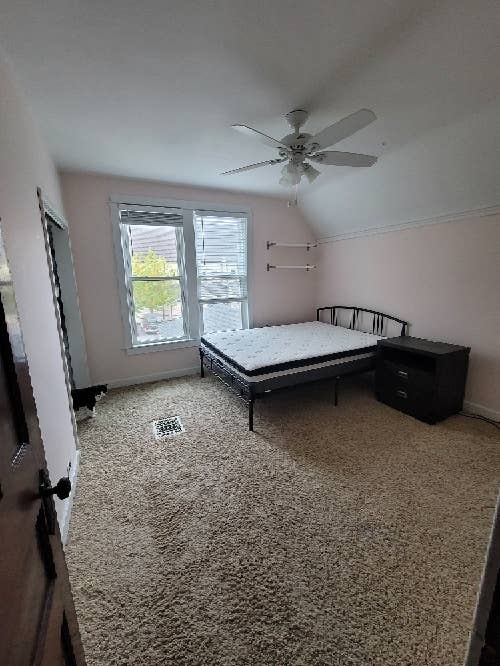 Room for rent, Berwyn IL