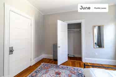 5 BR in Boston