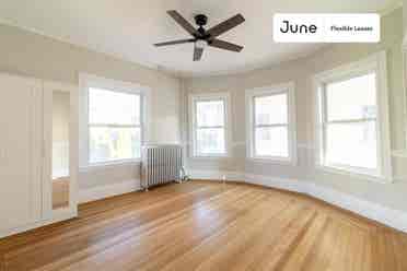 5 BR in Boston