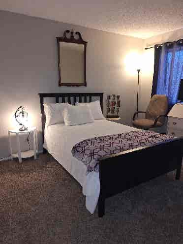 Quiet Furnished Room in Peoria, AZ