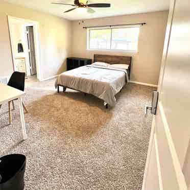 Master Bedroom/Private bathroom