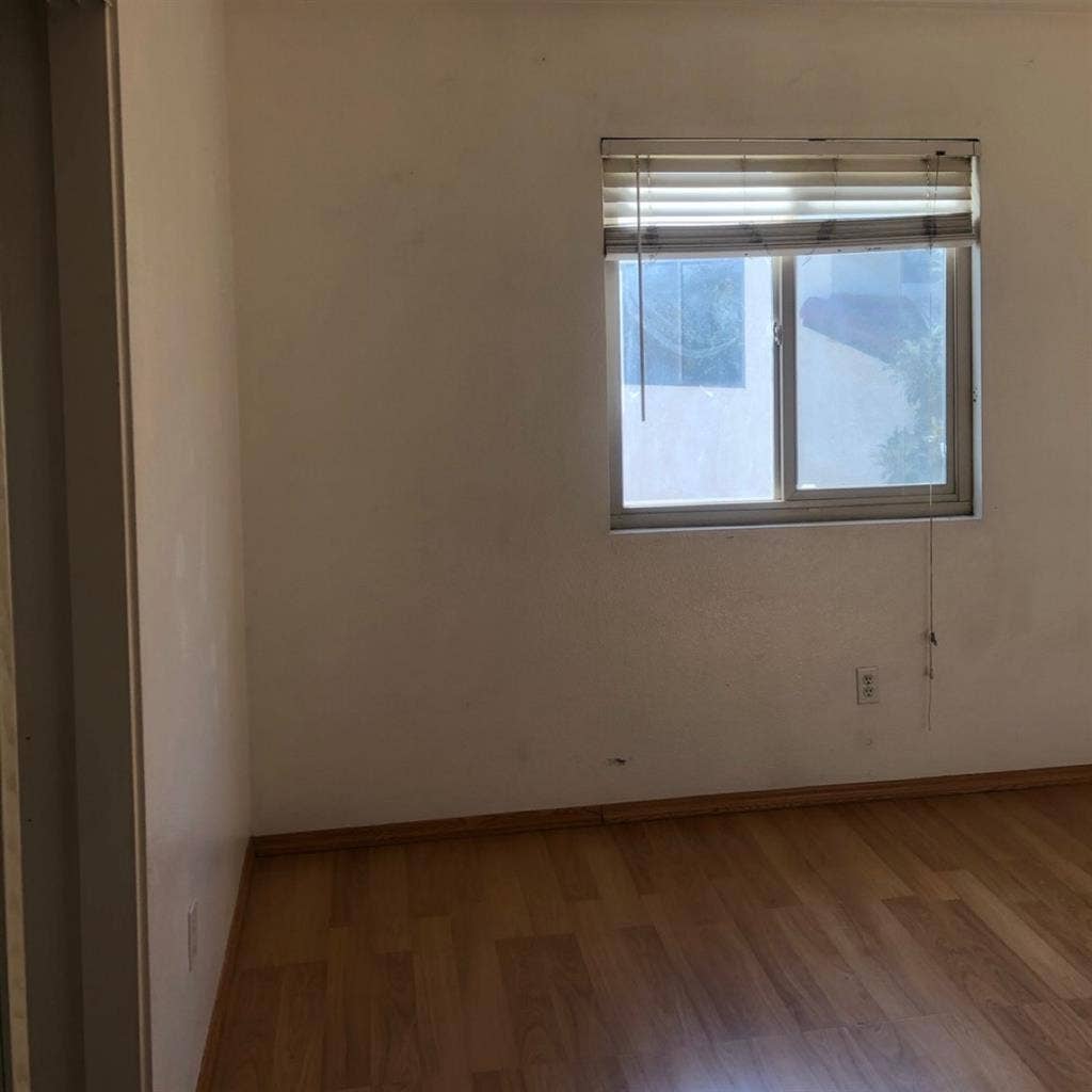 Room for rent in Chino