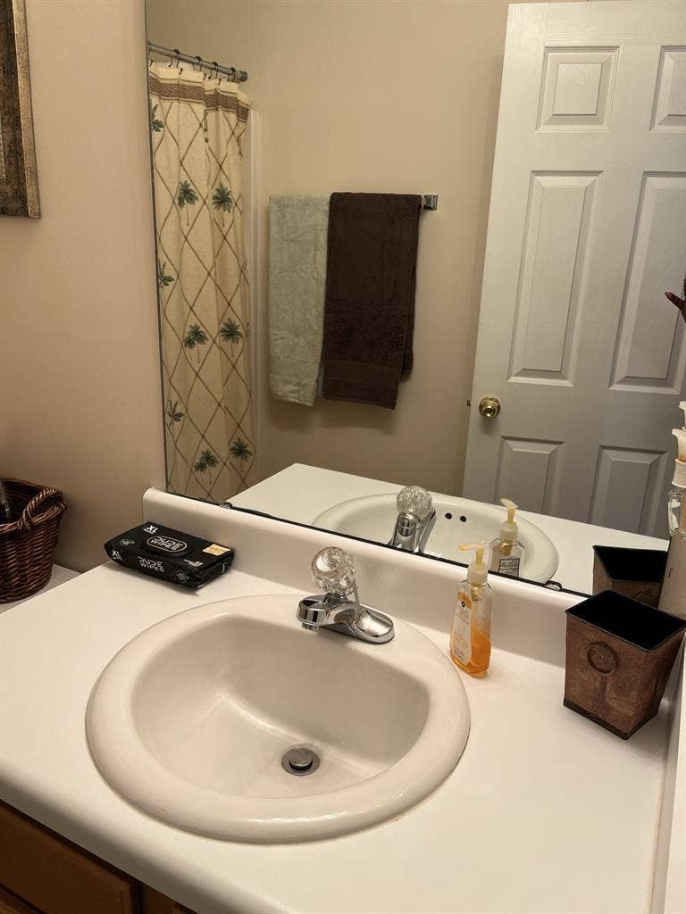 Room in Southeast Raleigh for rent