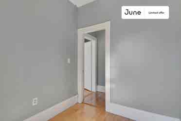 4 BR in Boston