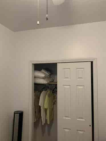 2Bed / 1Bath - Dec 20 to Jan 8 (Chi