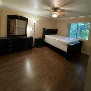 Private room in Hacienda Heights 