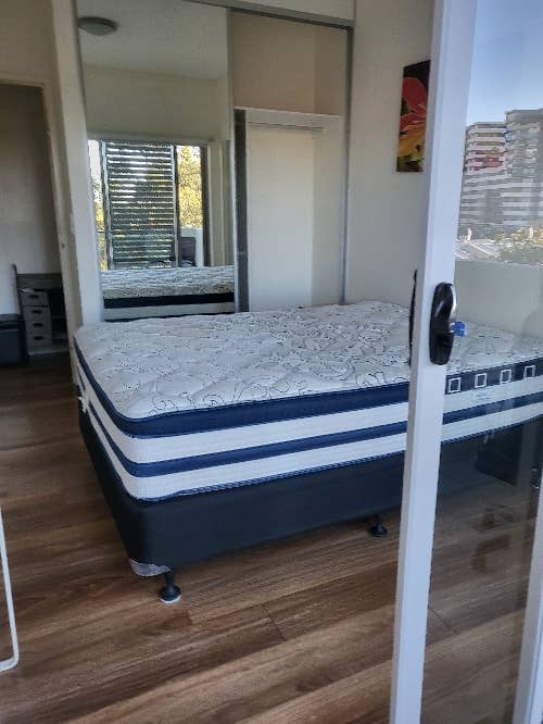 Double room in 3 bedroom apartment 