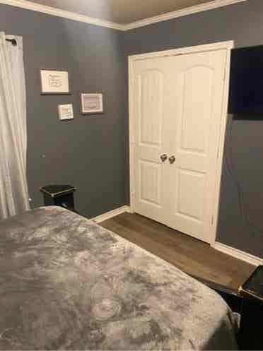 Offering room for Rent