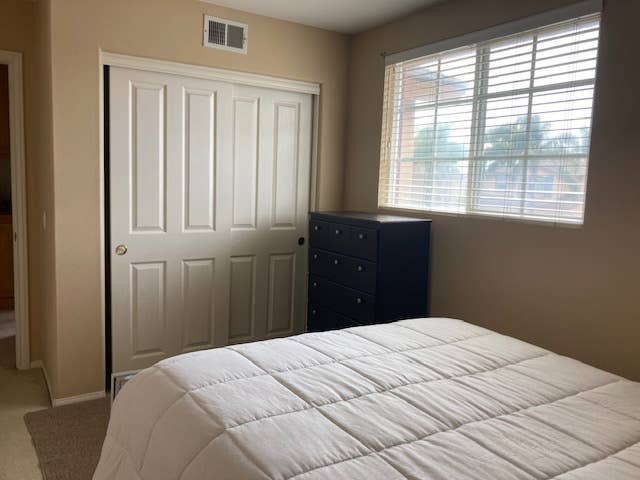 FULLY FURNISHED-ROOM FOR RENT